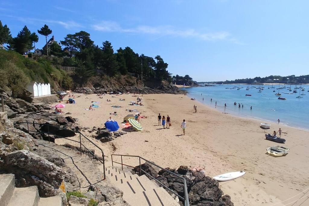 Villa 10P, Exposition Sud, La Plage De Sable Au Bout Du Jardin Saint-Briac-sur-Mer Kültér fotó